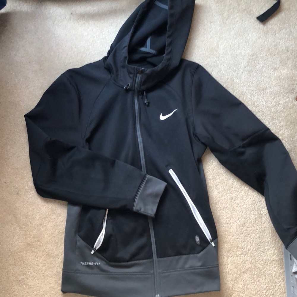 NIKE DRIFIT JACKET